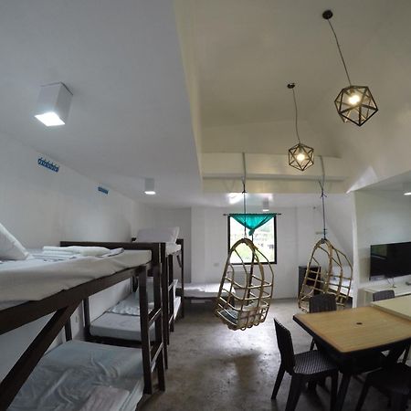 Full Moon Hostel Coron Zewnętrze zdjęcie
