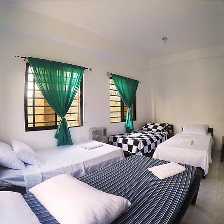 Full Moon Hostel Coron Zewnętrze zdjęcie
