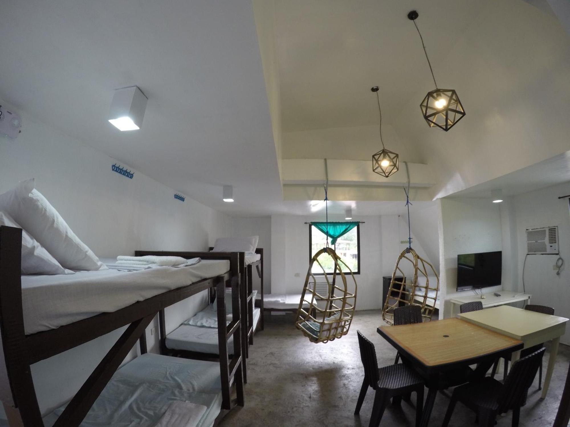 Full Moon Hostel Coron Zewnętrze zdjęcie