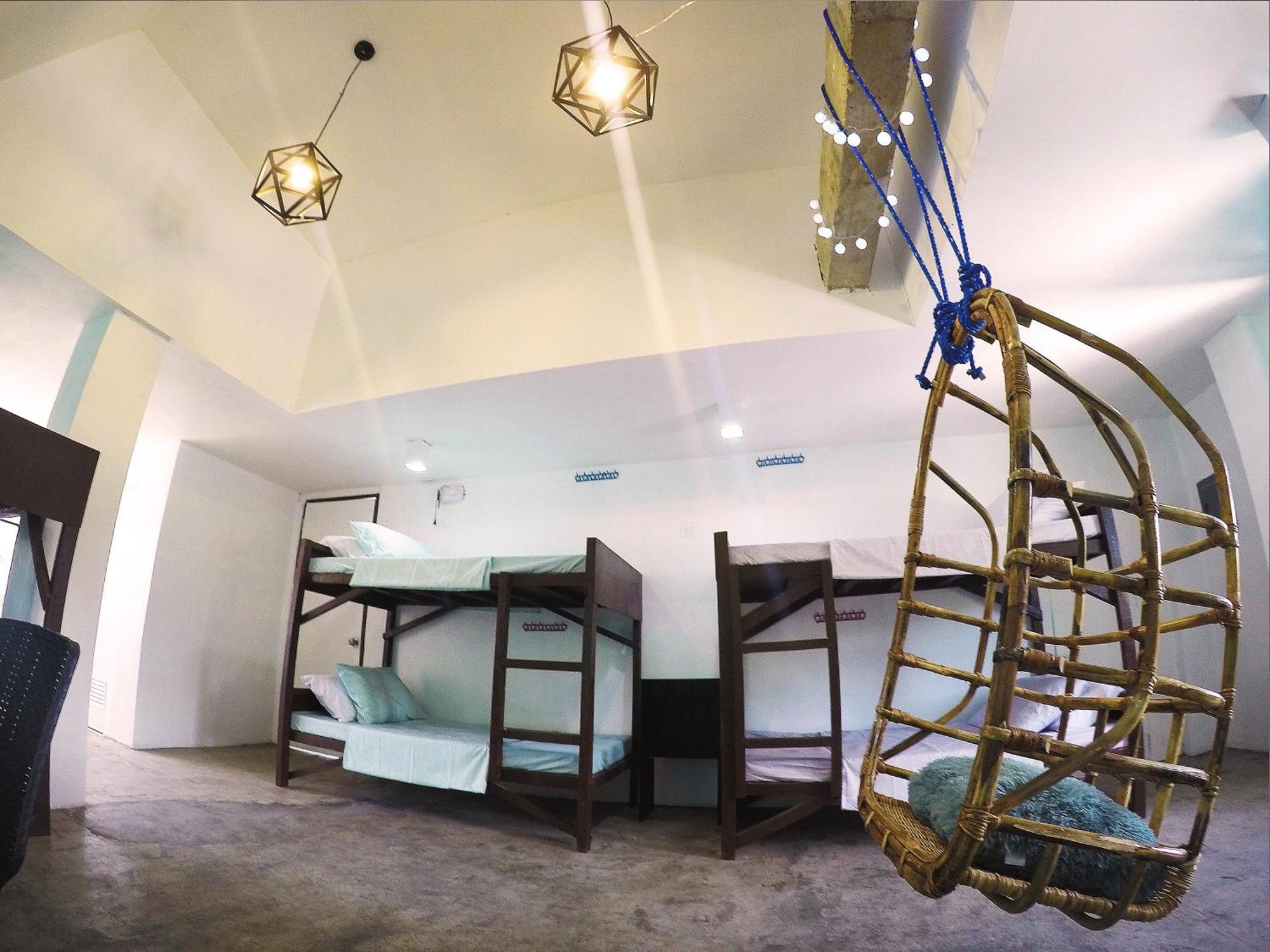 Full Moon Hostel Coron Zewnętrze zdjęcie